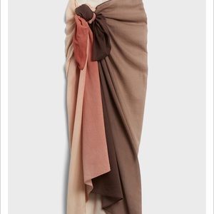 Banana republic ombré sarong